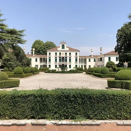 Konukevi Foresteria Di Tiepolo Passi